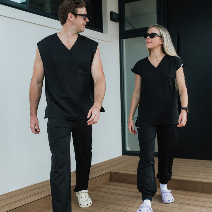 NEW MENS DR V BREEZY TOP - Greens Medi Scrubs South Africa - Premium Medical Uniforms & Apparel - Delivery Across SA