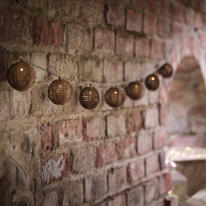 10 Rattan Sphere Solar Fairy Lights