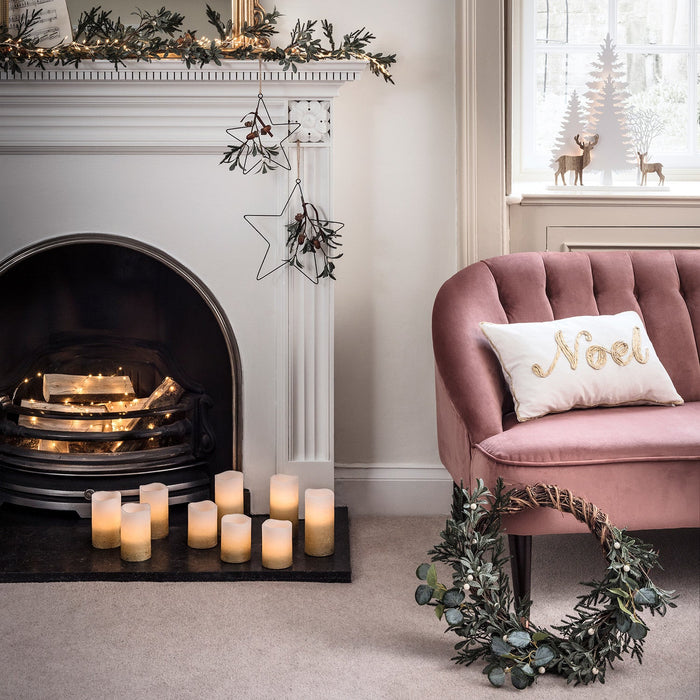 CA17004_Set-Of-3-Gold-Ombre-LED-Wax-Pillar-Candles-Living-Room_P4.jpg