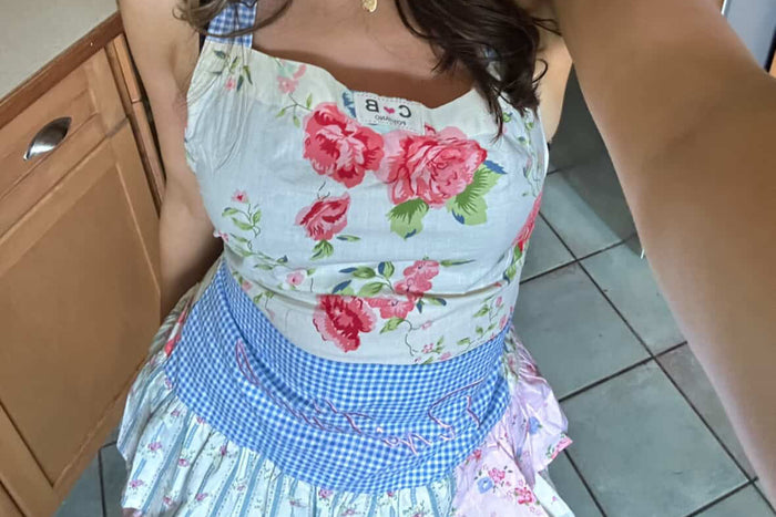 Apron flowers