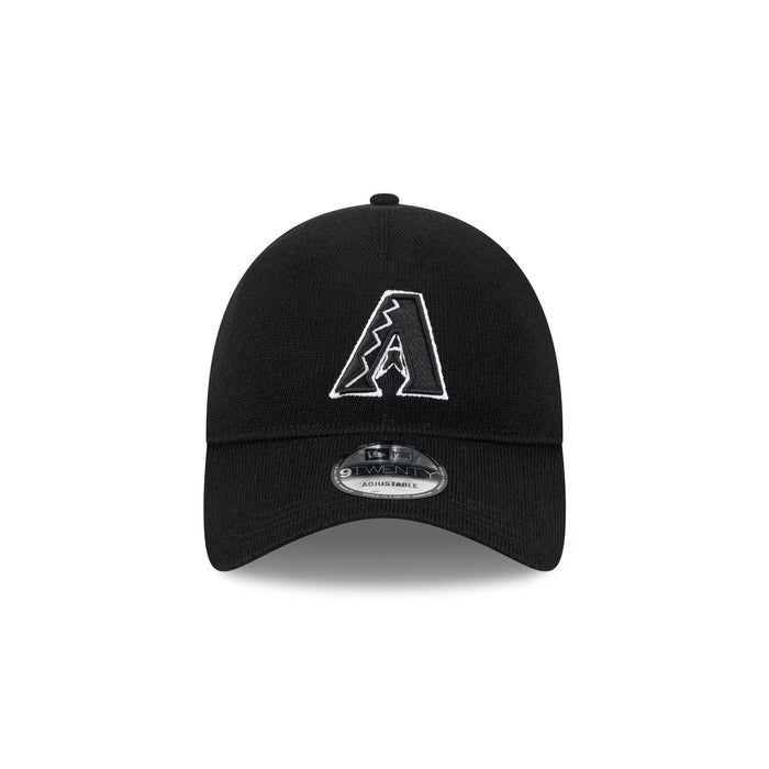https://cdn.shopify.com/s/files/1/0601/2554/4675/files/60763849_9TWENTY_MERINOWOOL9TWENTY2857_ARIDIA_BLK_F.jpg?v=1756993844