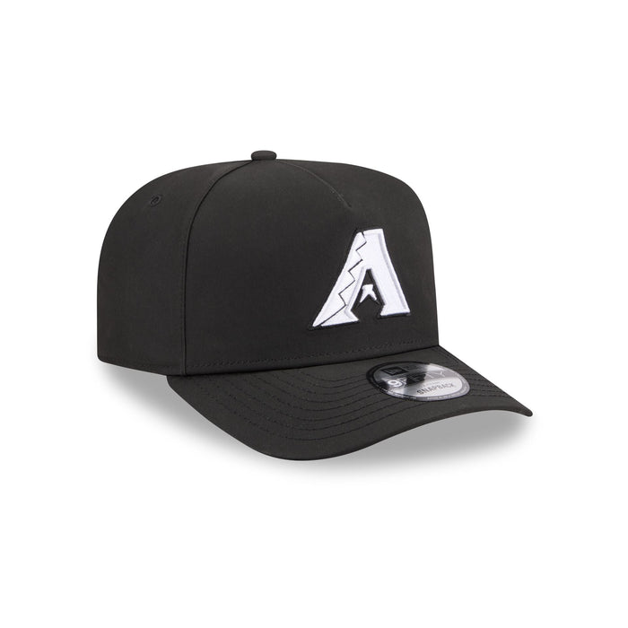 https://cdn.shopify.com/s/files/1/0601/2554/4675/files/60763697_9FIFTYAF_GORETEX950AFPC291_ARIDIA_BLK_3QR.jpg?v=1765291715