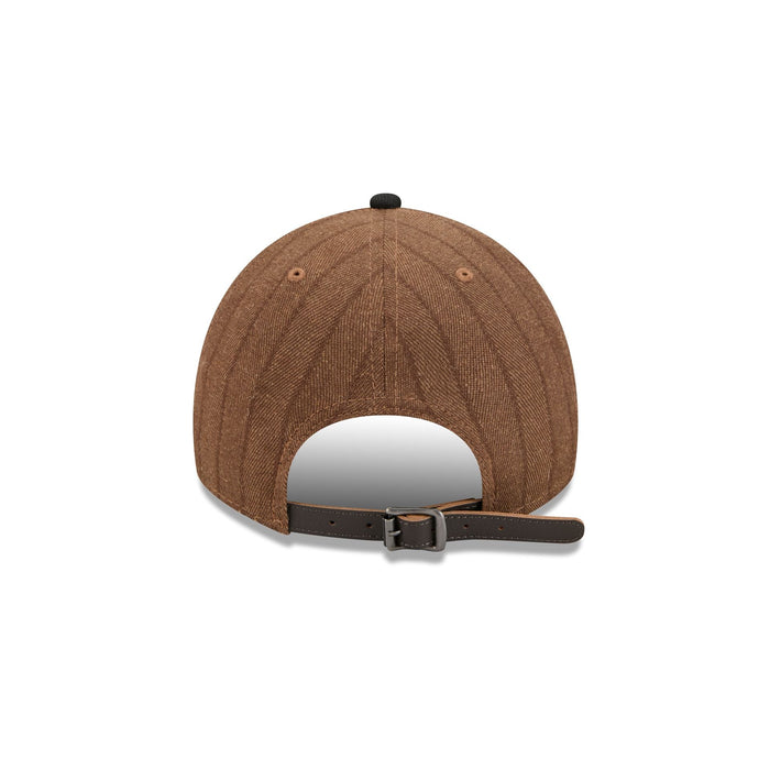 https://cdn.shopify.com/s/files/1/0601/2554/4675/files/60763754_9TWENTYAF_WOOLPINSTRIPE9TWENTYAF_ARIDIA_OTC_R.jpg?v=1756990442