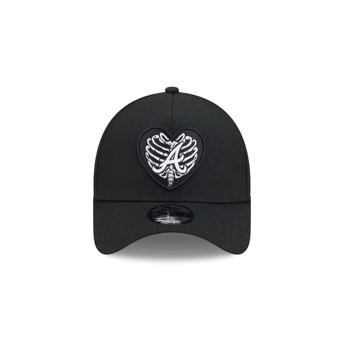 https://cdn.shopify.com/s/files/1/0601/2554/4675/files/60832734_9FORTYAF_LifestyleEnergy_ATLBRA_BLK_F.jpg?v=1759858797
