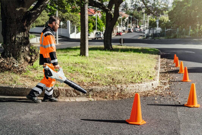 BGA 86 Cordless Leaf Blower