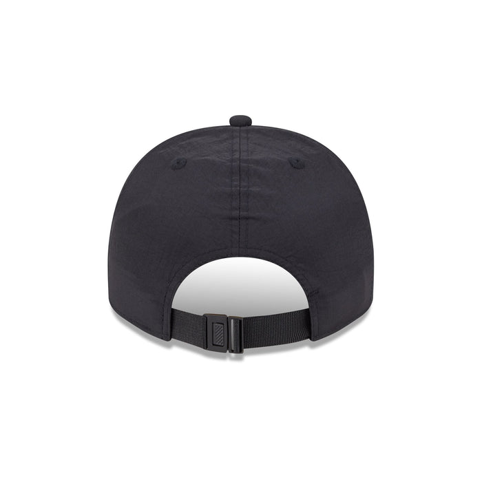 https://cdn.shopify.com/s/files/1/0601/2554/4675/files/60641106_GOLFER_EVERYDAYNYLON_BOSRED_BLK_R.jpg?v=1740520629