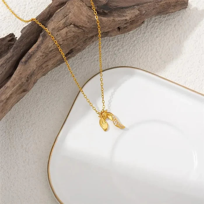 Dainty Bowknot Necklace 🇬🇧
