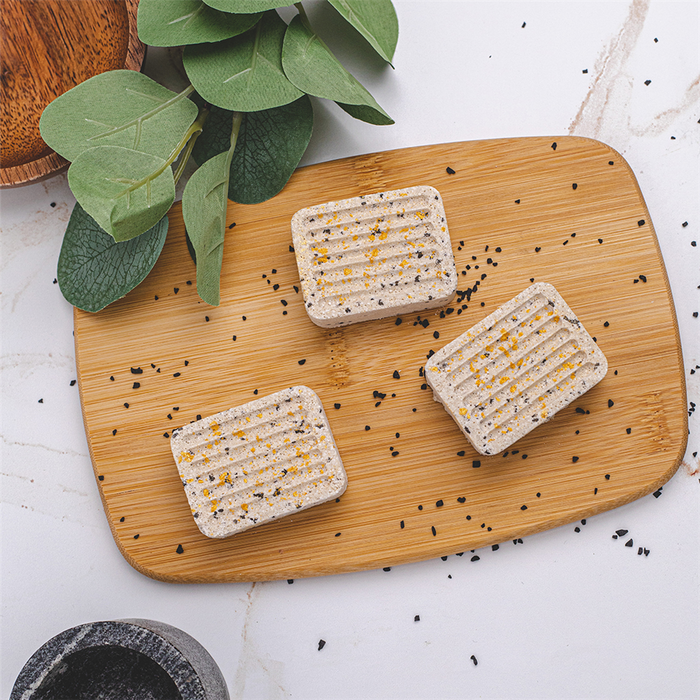 Gold Bath Fizzies with Black Sea Salts Kit