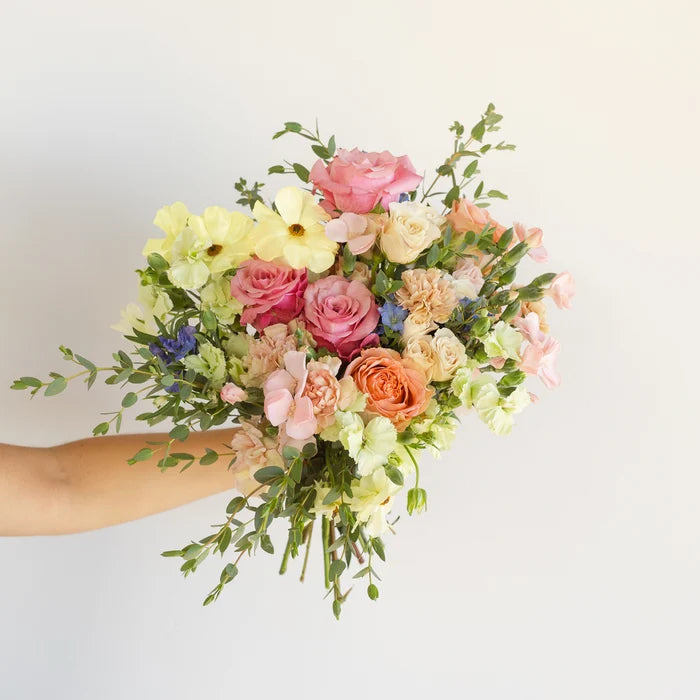 Impressive Daydream Flower Centerpiece Vase - Image