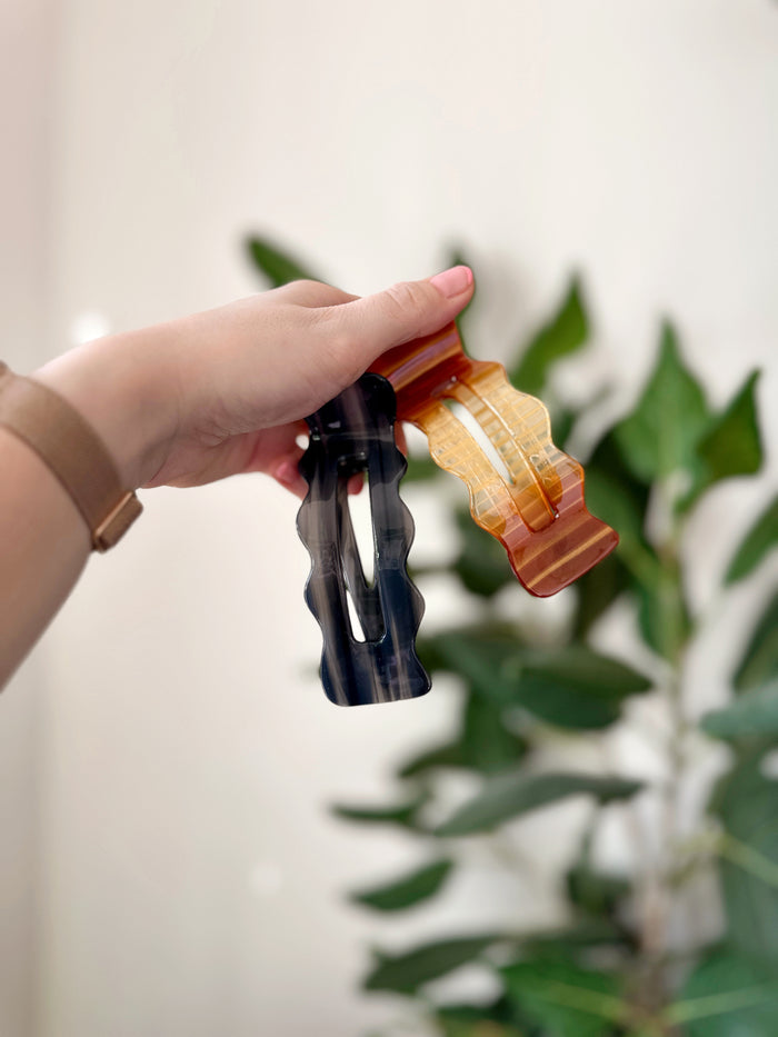 Large Wavy Flat Claw Clip