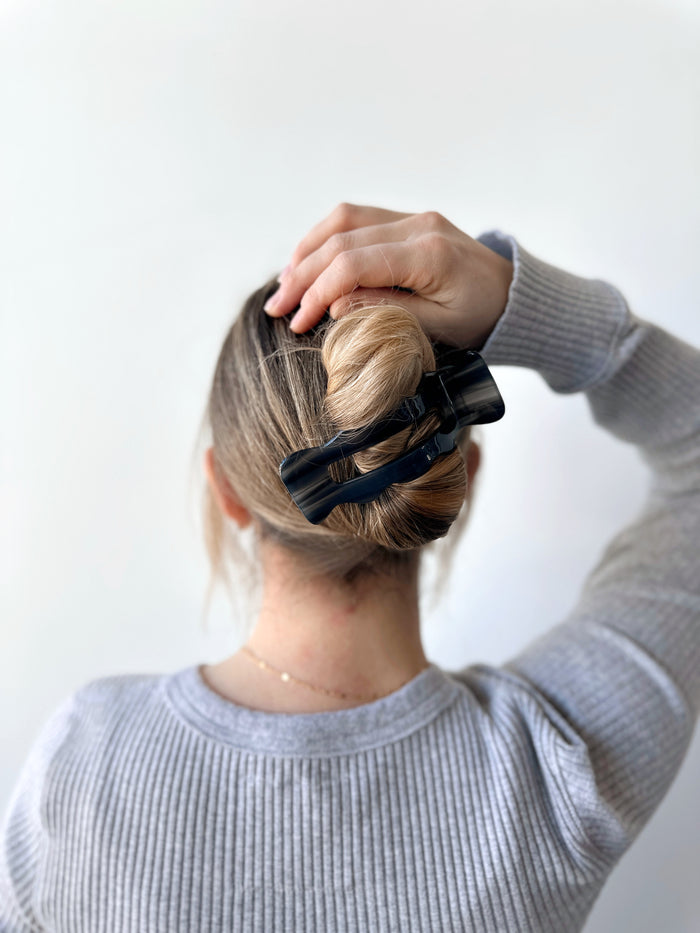 Large Wavy Flat Claw Clip