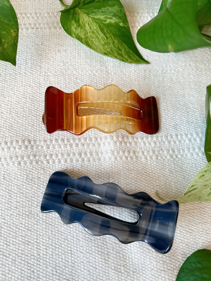 Large Wavy Flat Claw Clip