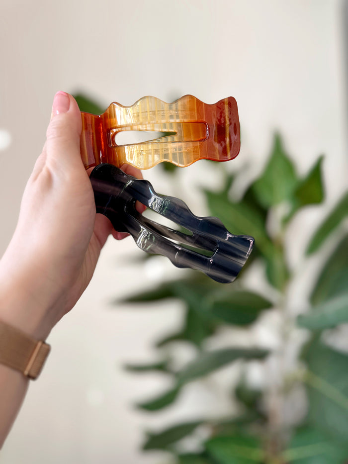 Large Wavy Flat Claw Clip