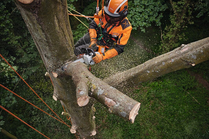 MSA 220 T Top Handle Cordless Chainsaw