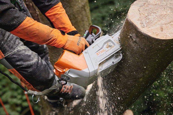 MSA 220 T Top Handle Cordless Chainsaw