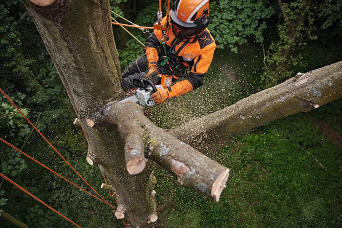 MSA 220 TC-O Cordless Top Handle Chainsaw