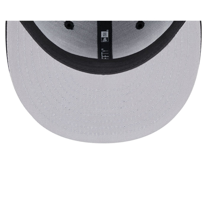 https://cdn.shopify.com/s/files/1/0601/2554/4675/files/60439632_9FIFTY_JR950EGSCRIPT_CHIWHI_OTC_UV.jpg?v=1724763183