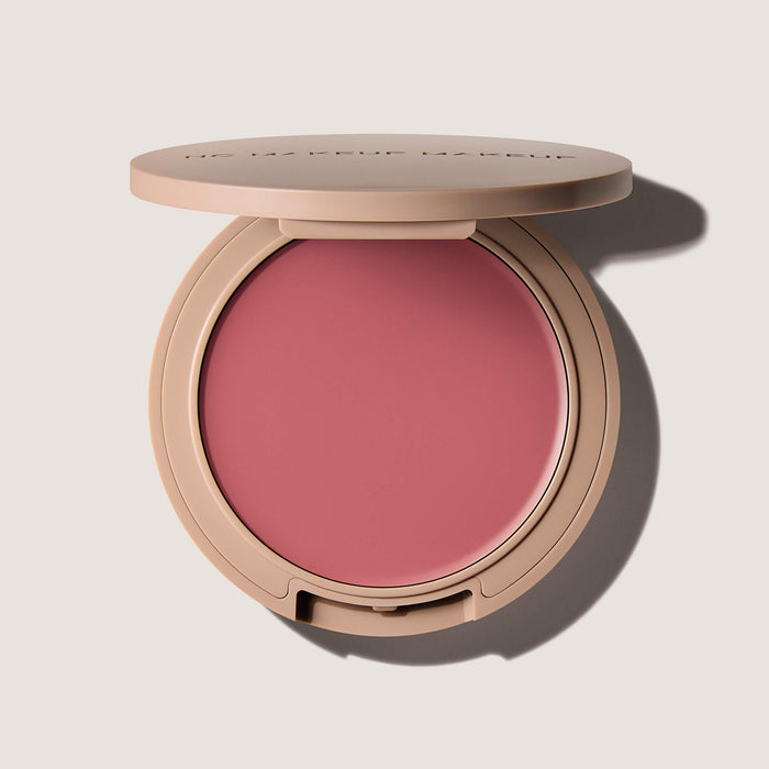 No Makeup Makeup – blush compact in pink shade with brush, natural minimal makeup