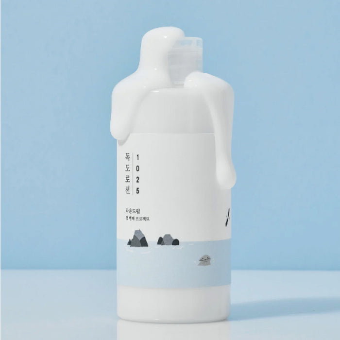 It is a lightweight, hydrating lotion that delivers essential moisture to the skin.