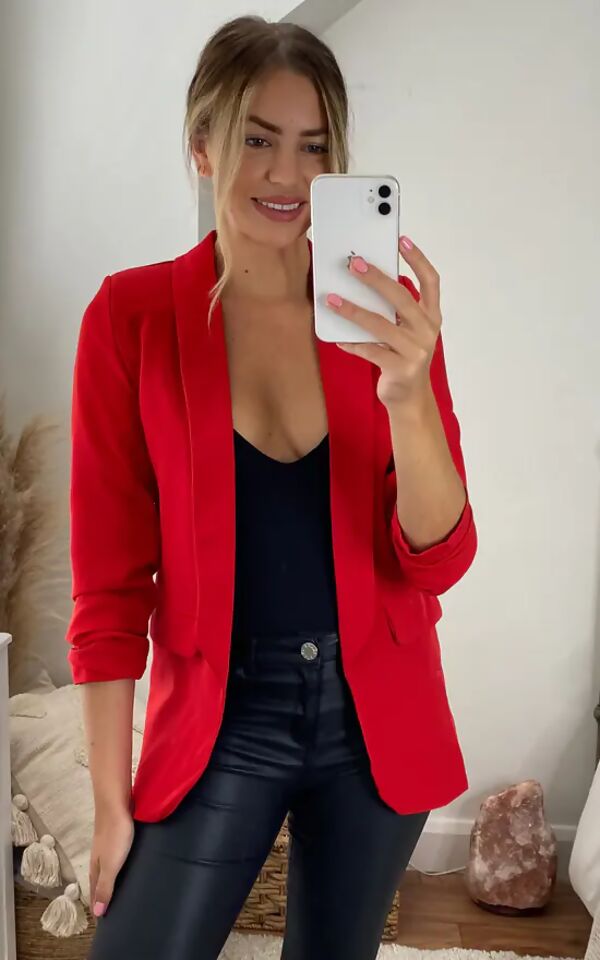Red / 8 / 1