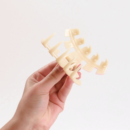 Teletie Almond Beige Hair Clip