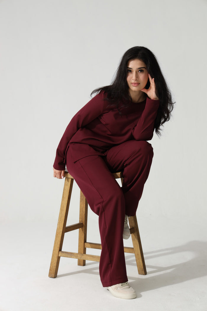 THE LADIES ROUND LONGSLEEVE TOP - Greens Medi Scrubs South Africa - Premium Medical Uniforms & Apparel - Delivery Across SA