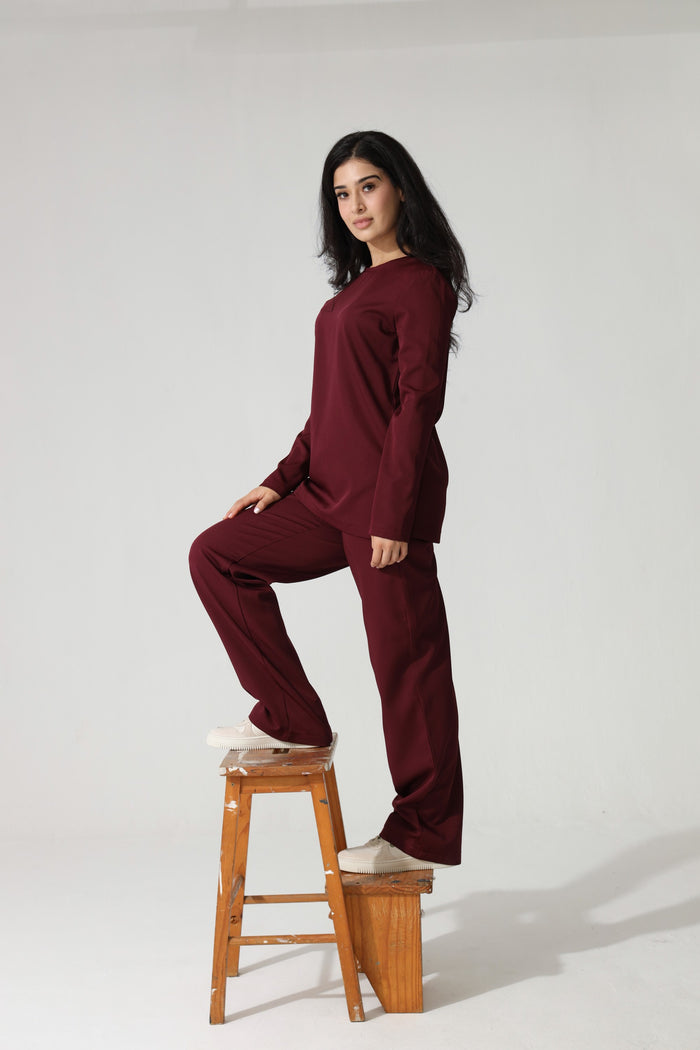 THE LADIES ROUND LONGSLEEVE TOP - Greens Medi Scrubs South Africa - Premium Medical Uniforms & Apparel - Delivery Across SA