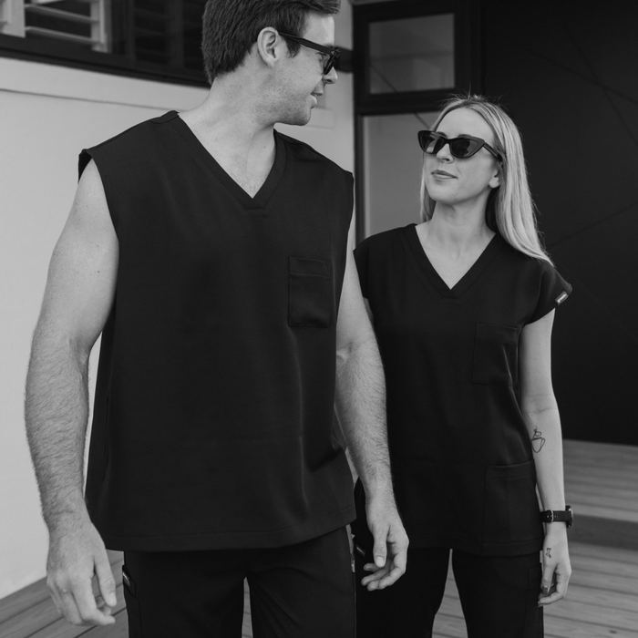 NEW MENS DR V BREEZY TOP - Greens Medi Scrubs South Africa - Premium Medical Uniforms & Apparel - Delivery Across SA