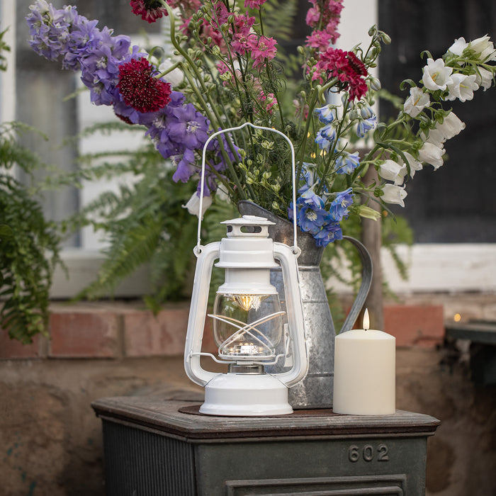 White Storm Battery Lantern