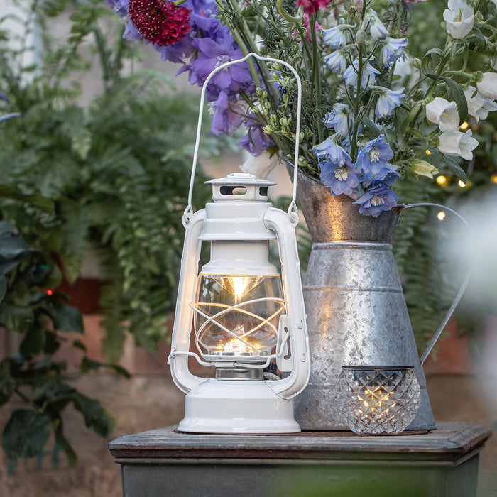 White Storm Battery Lantern