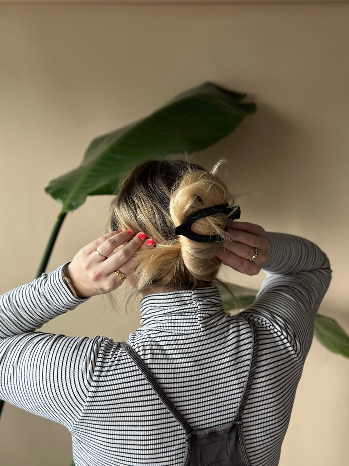 XL Flat Lay Claw Clip